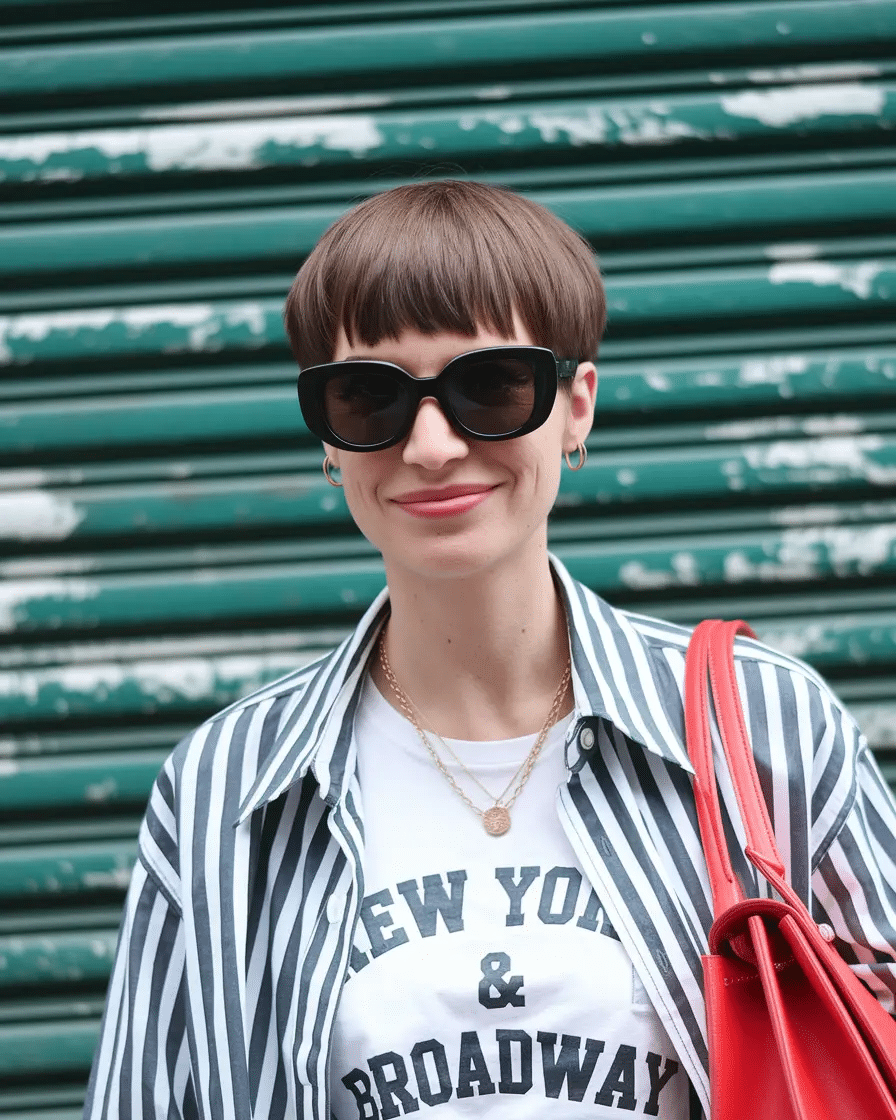 1. Strukturierter Bowl Pixie mit stumpfem Pony