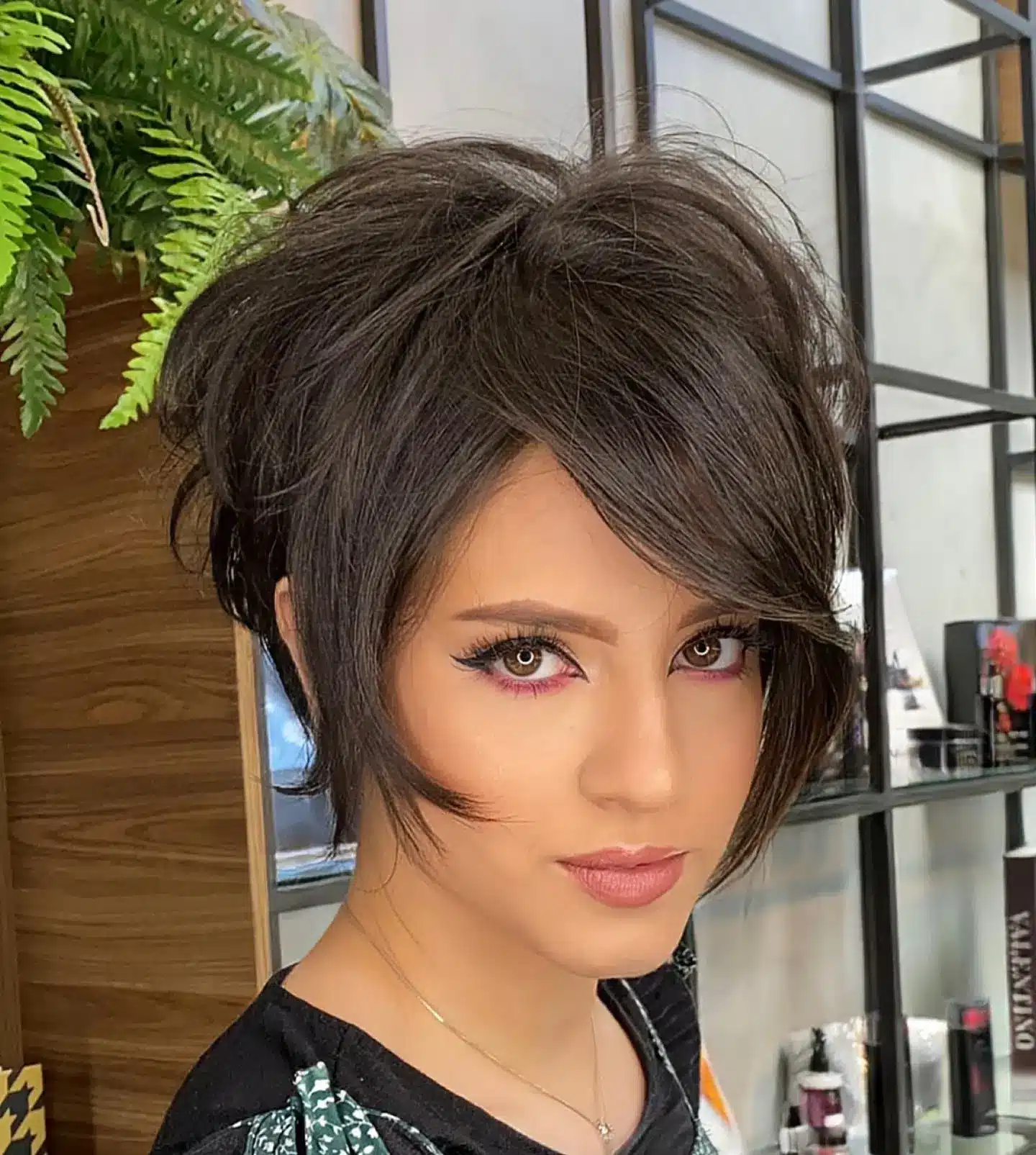 Voluminous-Wolf-Haircut-für-Short-Hair