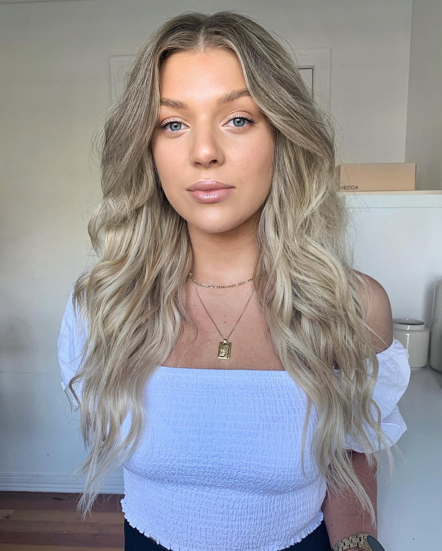 10. coole beige Wellen mit müheloser Textur (Glamwellen Frisuren)