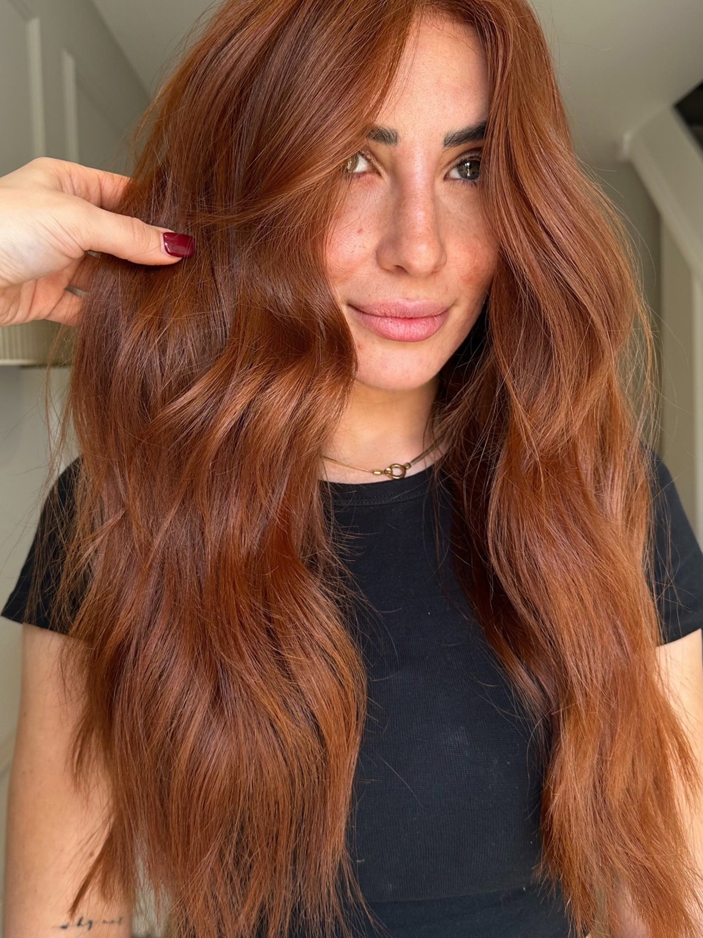 10. Dimensional Auburn mit weichen goldenen Enden (Rothaarige mit Highlights)