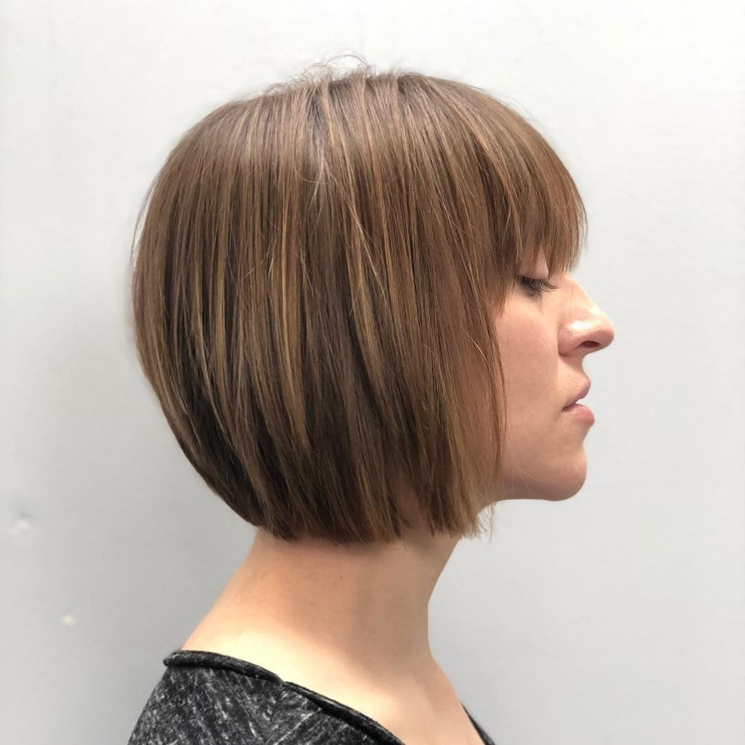 10. Layered Hell Braun Bob mit weichem Rand (Kinnlänge Bob)