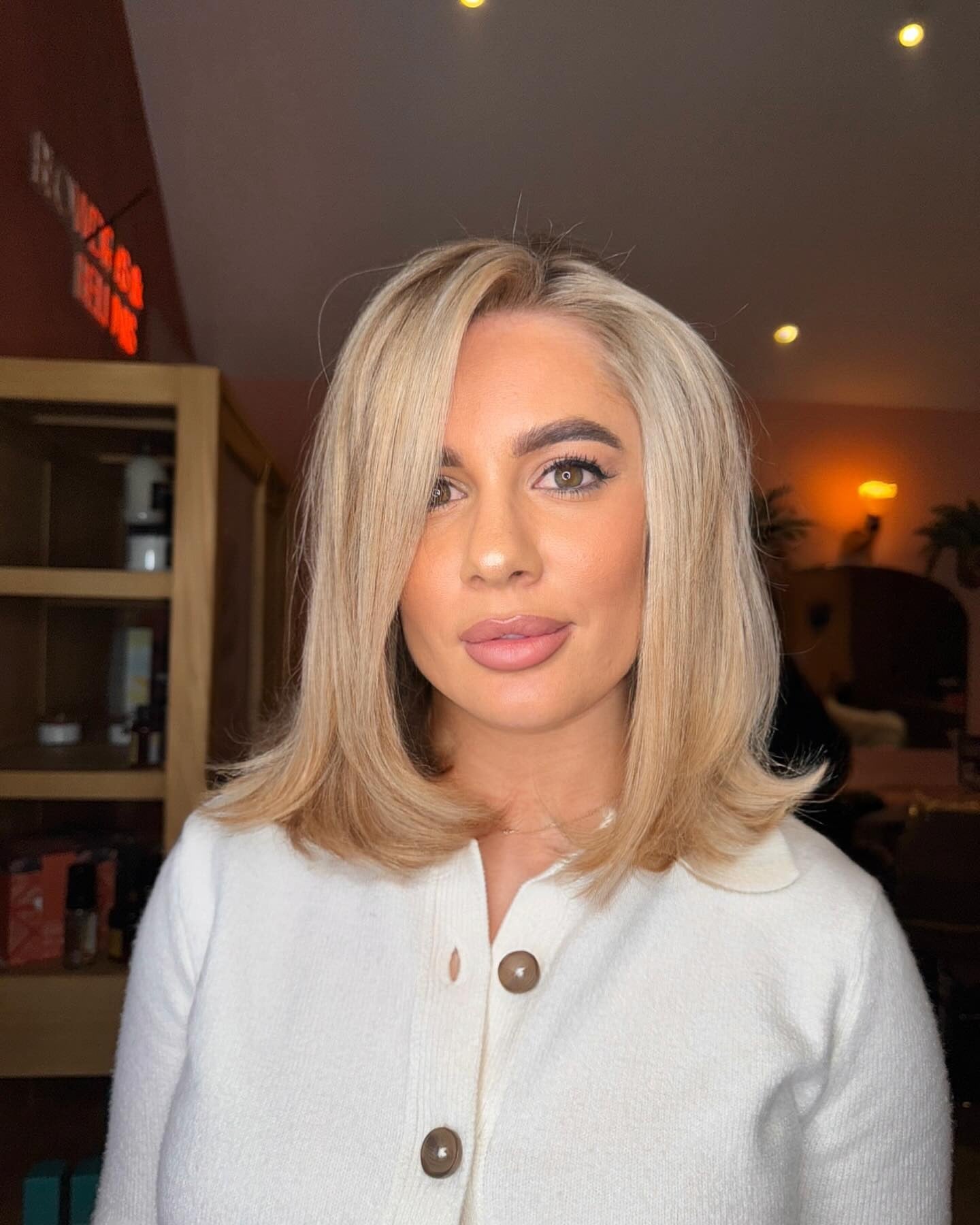 10. Luxe Butterscotch Long Bob (altes Geldhaar)