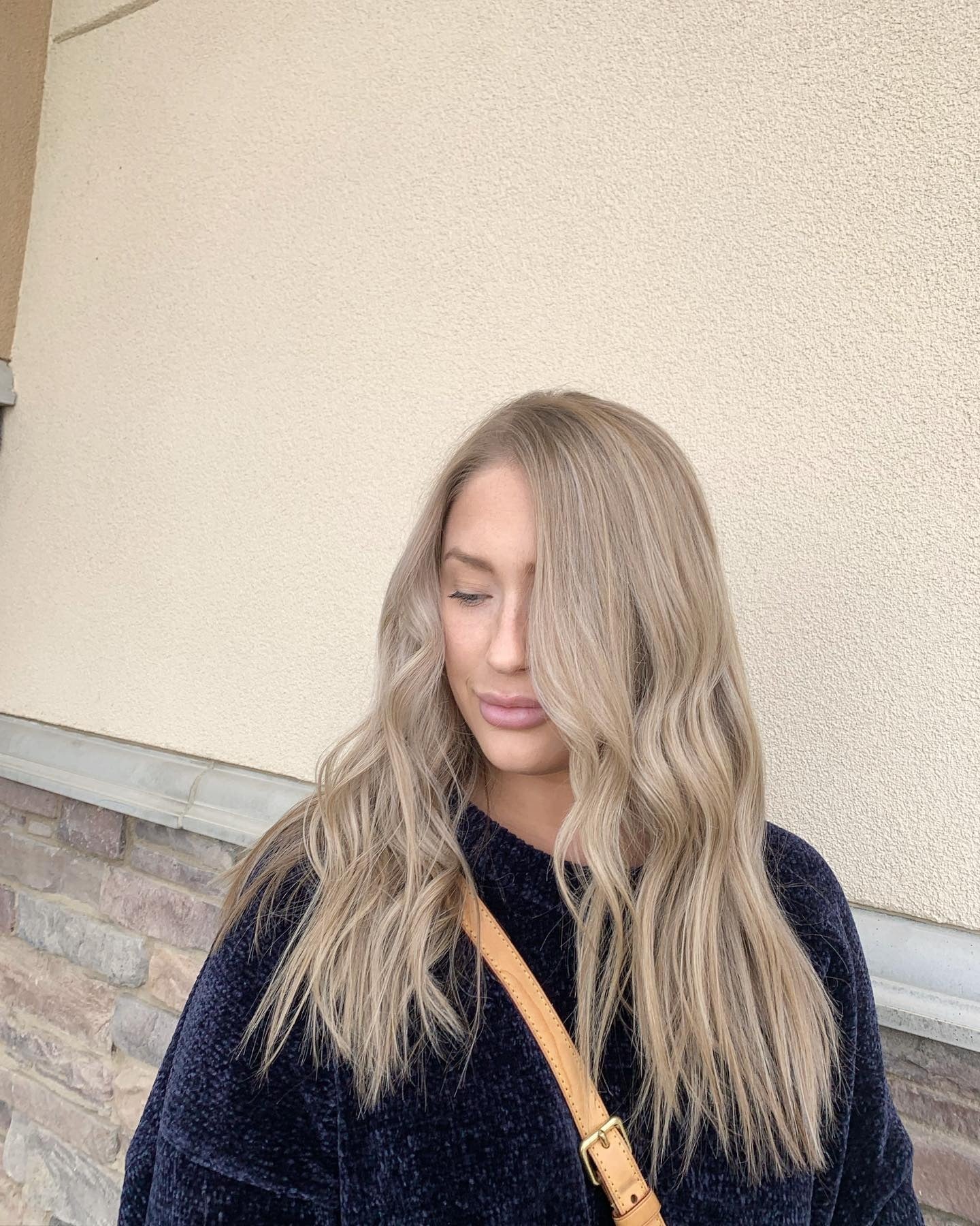 10. Neutral sandblonde (helle Haarfarbe)