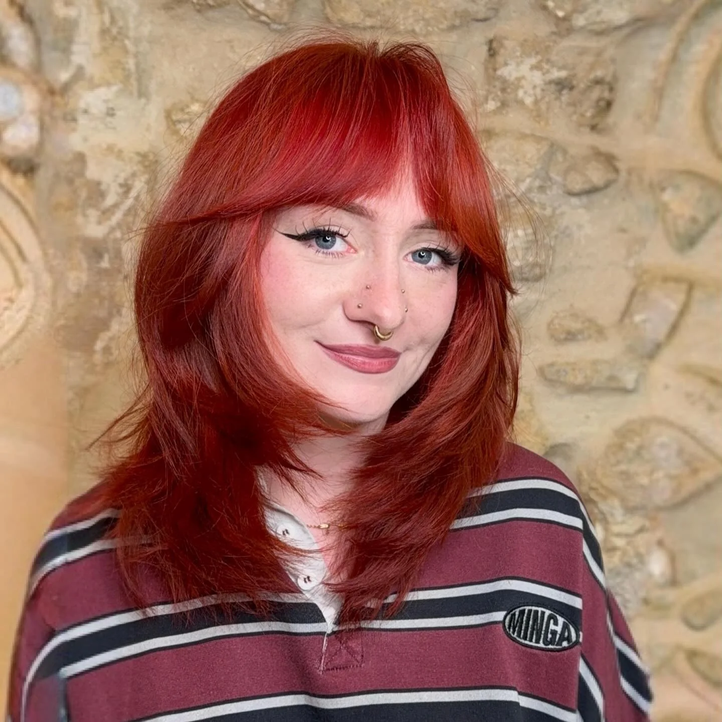 10. Lebendiger Kupferzottel mit rundem Pony (zotteliger Haarschnitt mit Pony)