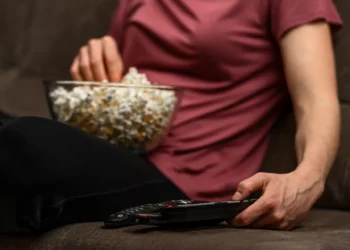 11 Teilzeitjobs, die Sie für die Überprüfung von Filmen zahlen (monatlich 2500 US -Dollar)