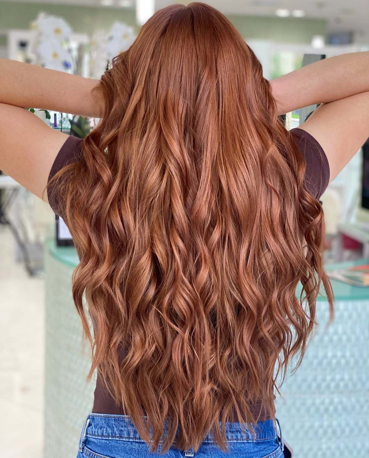 11. Rosé-kupferfarbene Längen mit sanften Strandwellen (Ingwer-Haarfarbe)