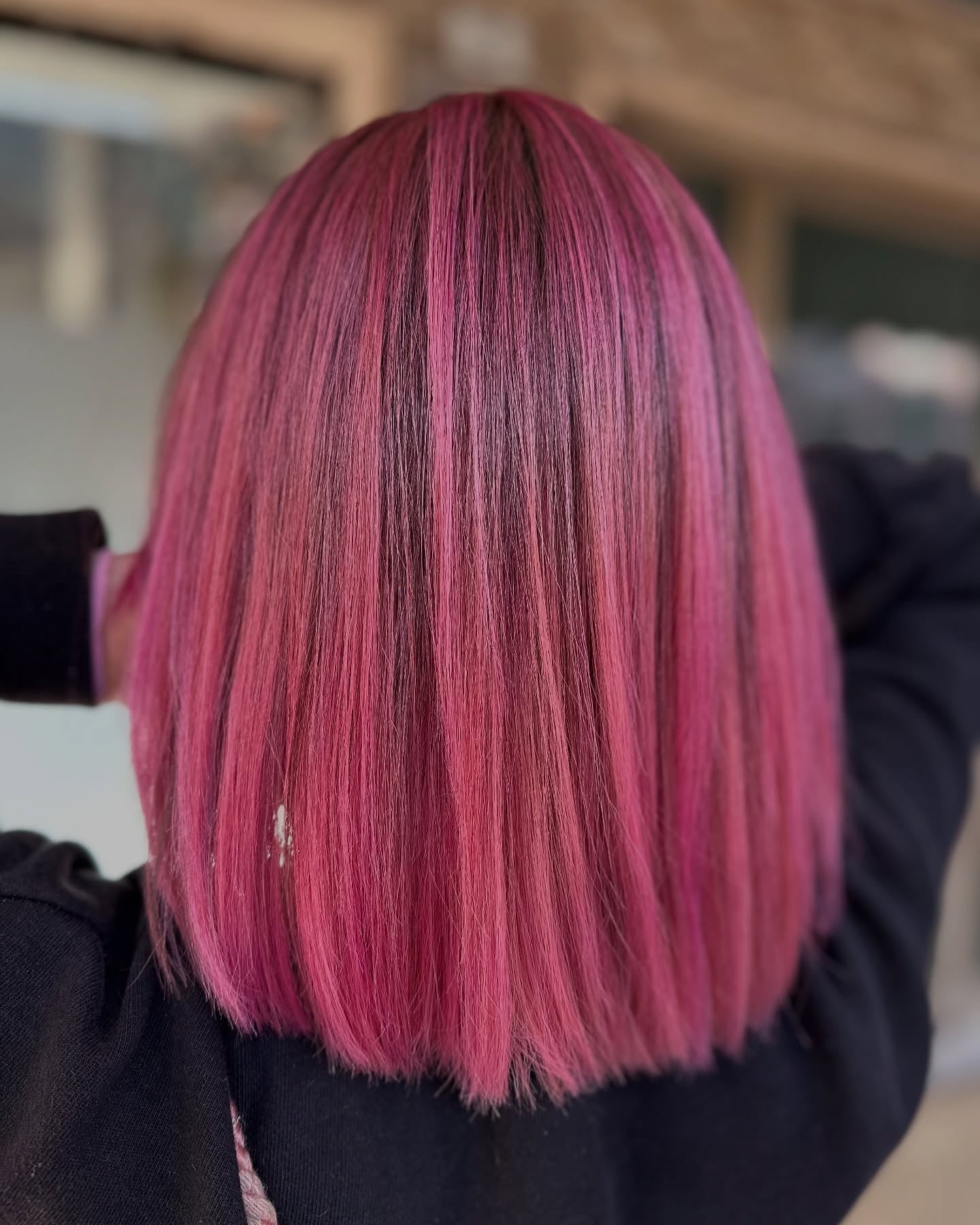 11. Schlimmer rosa Lob mit dimensionalen Lowlights (rosa Haarfarbe)