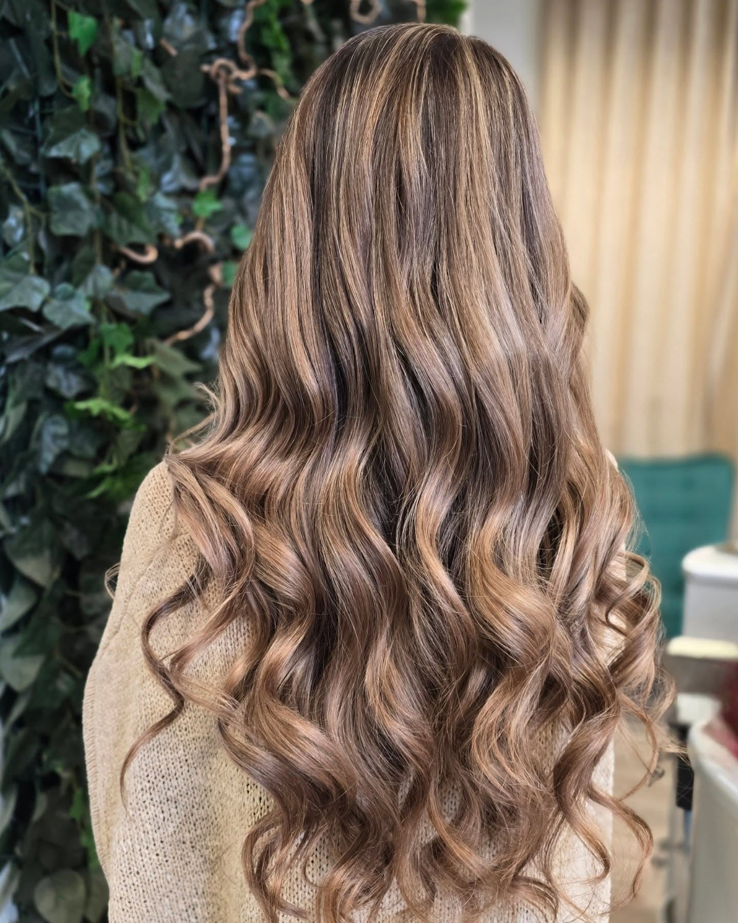 11. Toffee Ribbon Locken auf hellbrauner Basis (hellbraune Haarfarbe)