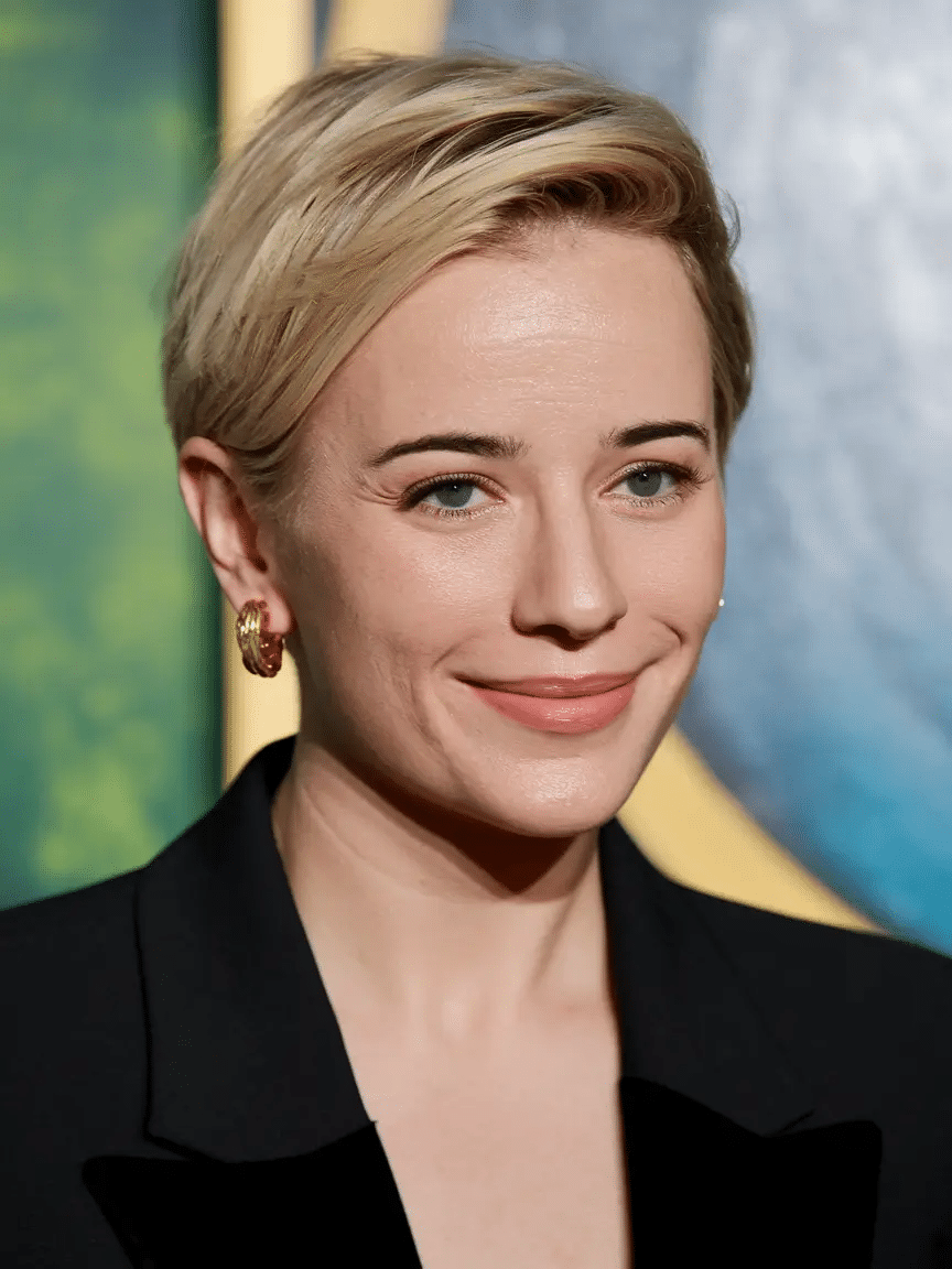 12. Klassisch geformter blonder Elf