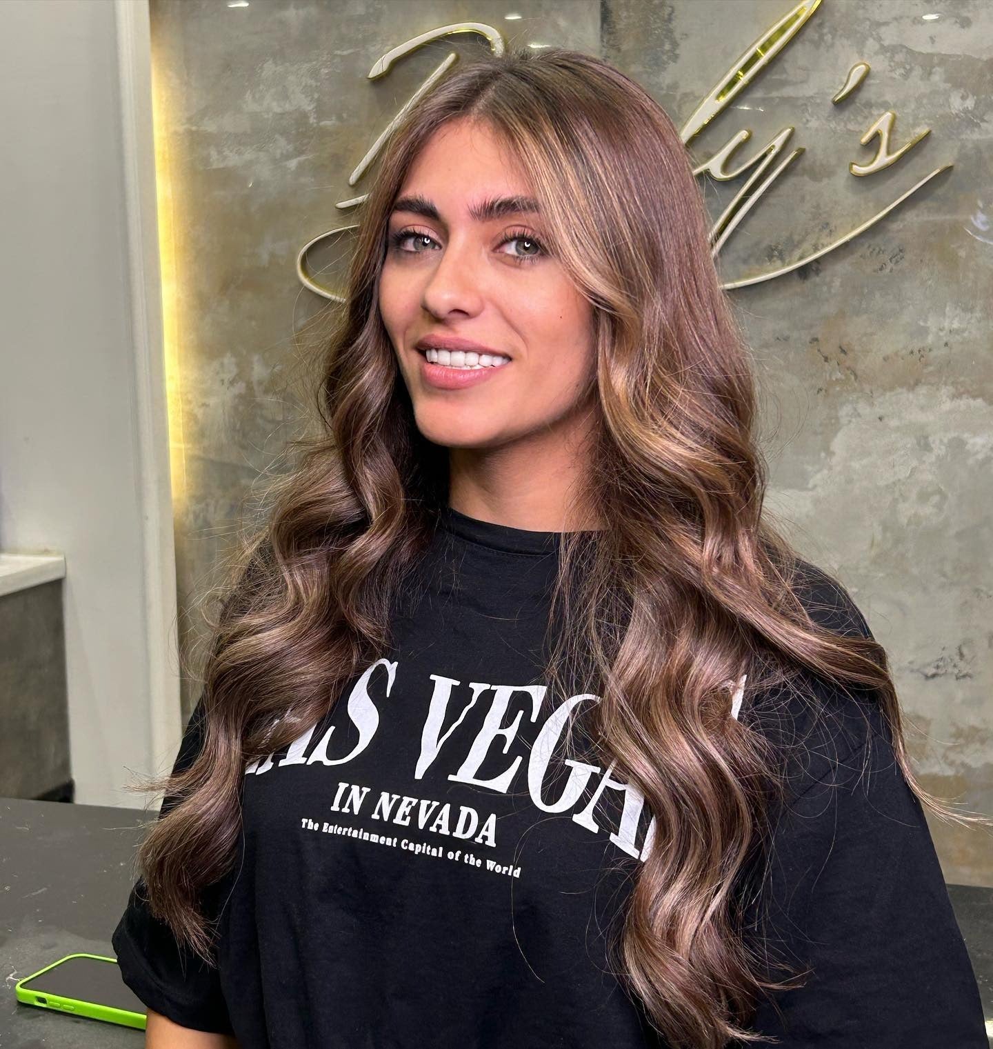 12. Asche braun mit goldenen Schleier -Highlights (blonde braune Haarfarbe)