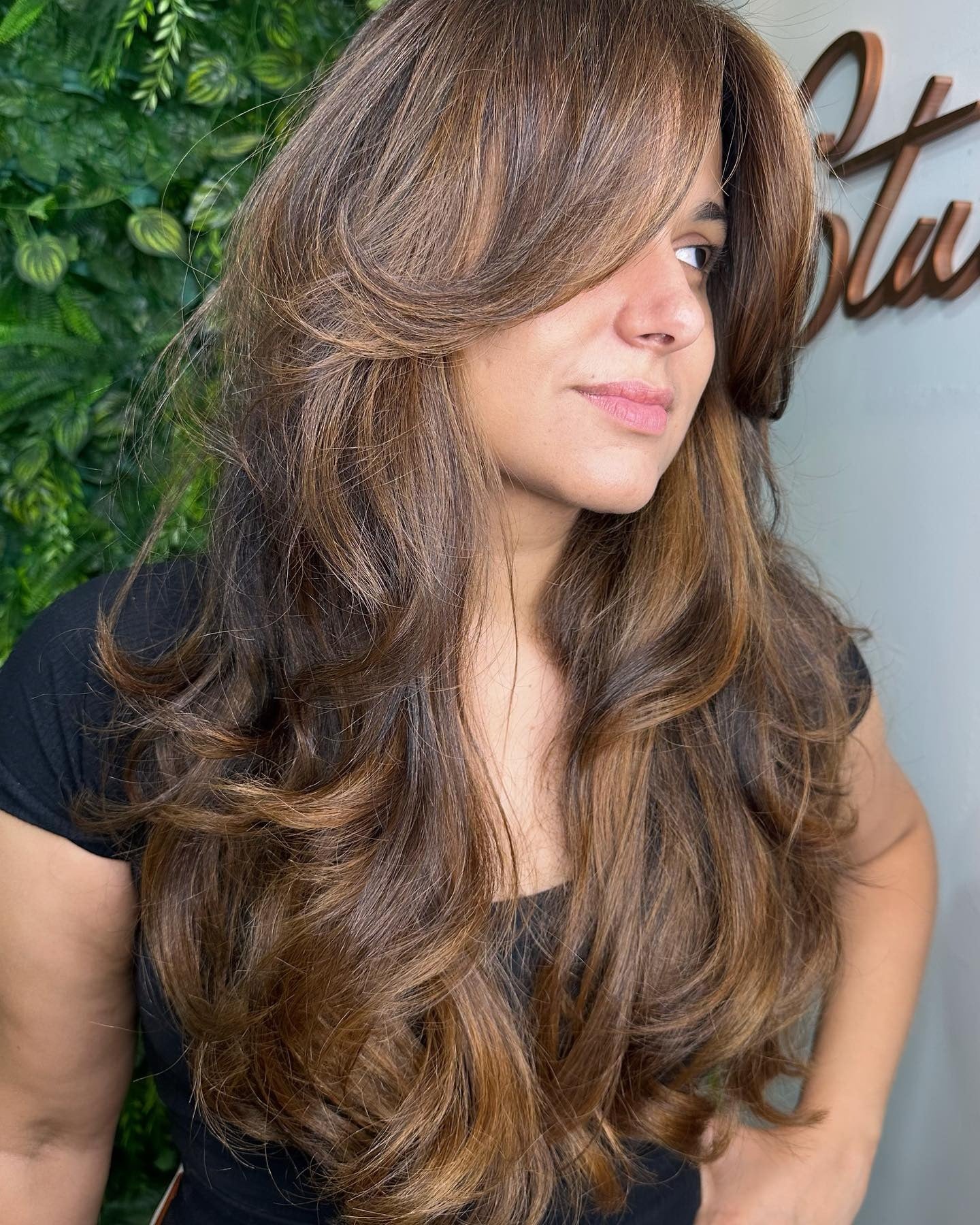 12. Karamellschichthütte mit Vorhang Pony (zotteliger Haarschnitt)