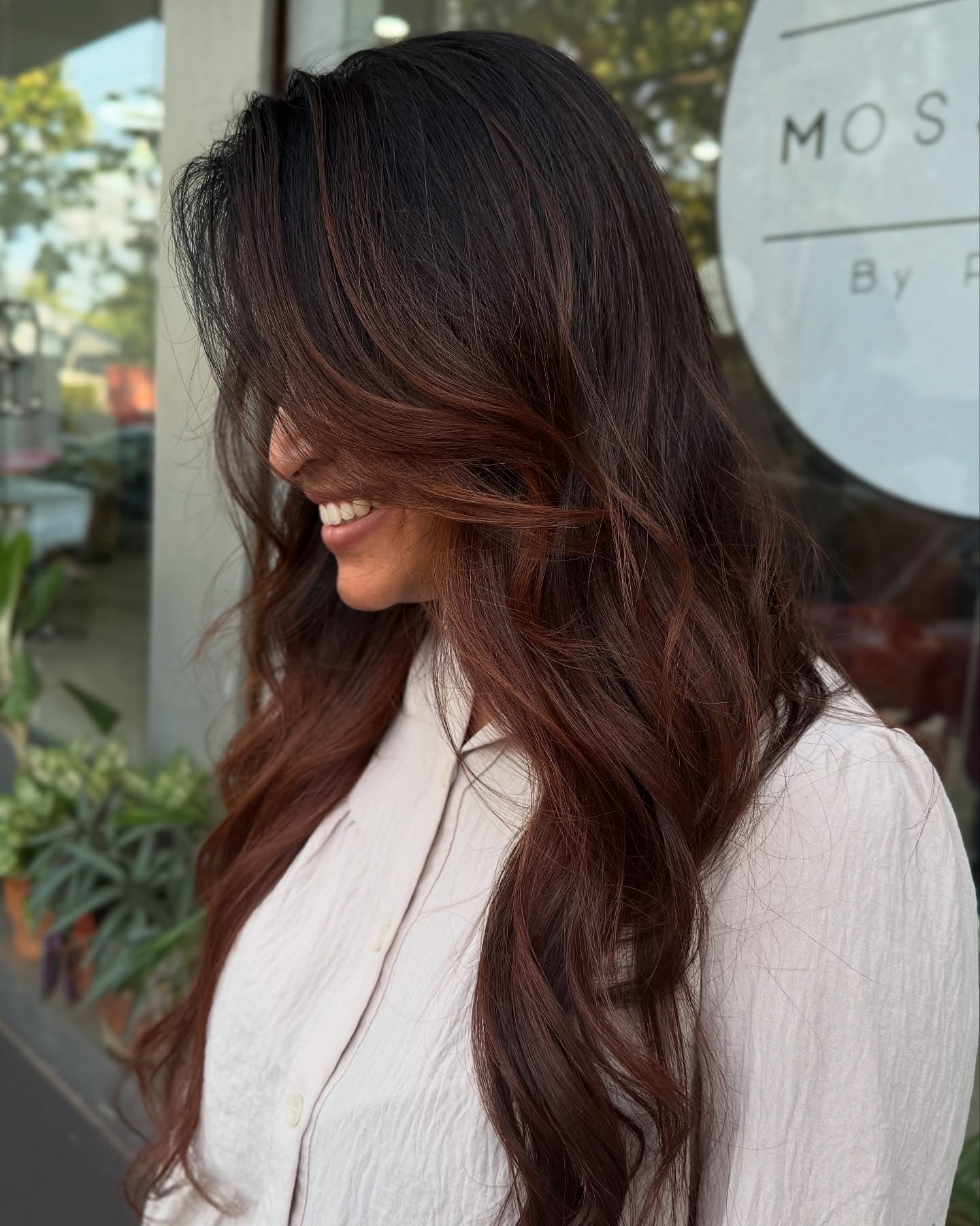 12. Dark Auburn Balayage mit Gesichtsschichten (dunkler Auburn Haarfarbe)