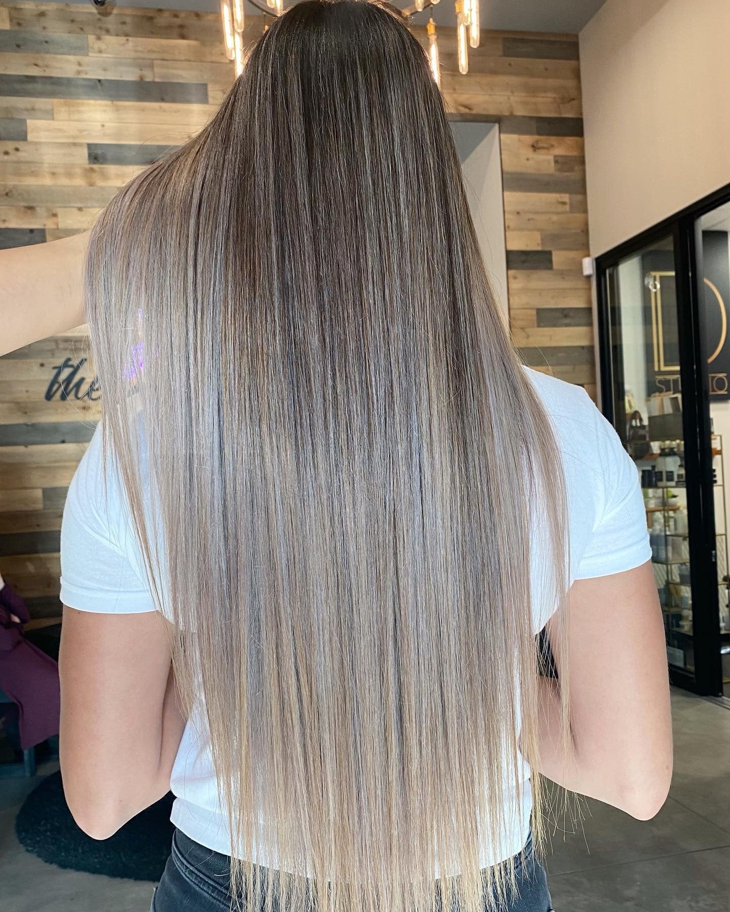 12. Extra lange, gerade Ascheblonde Schmelze (Ascheblonde Haarfarbe)