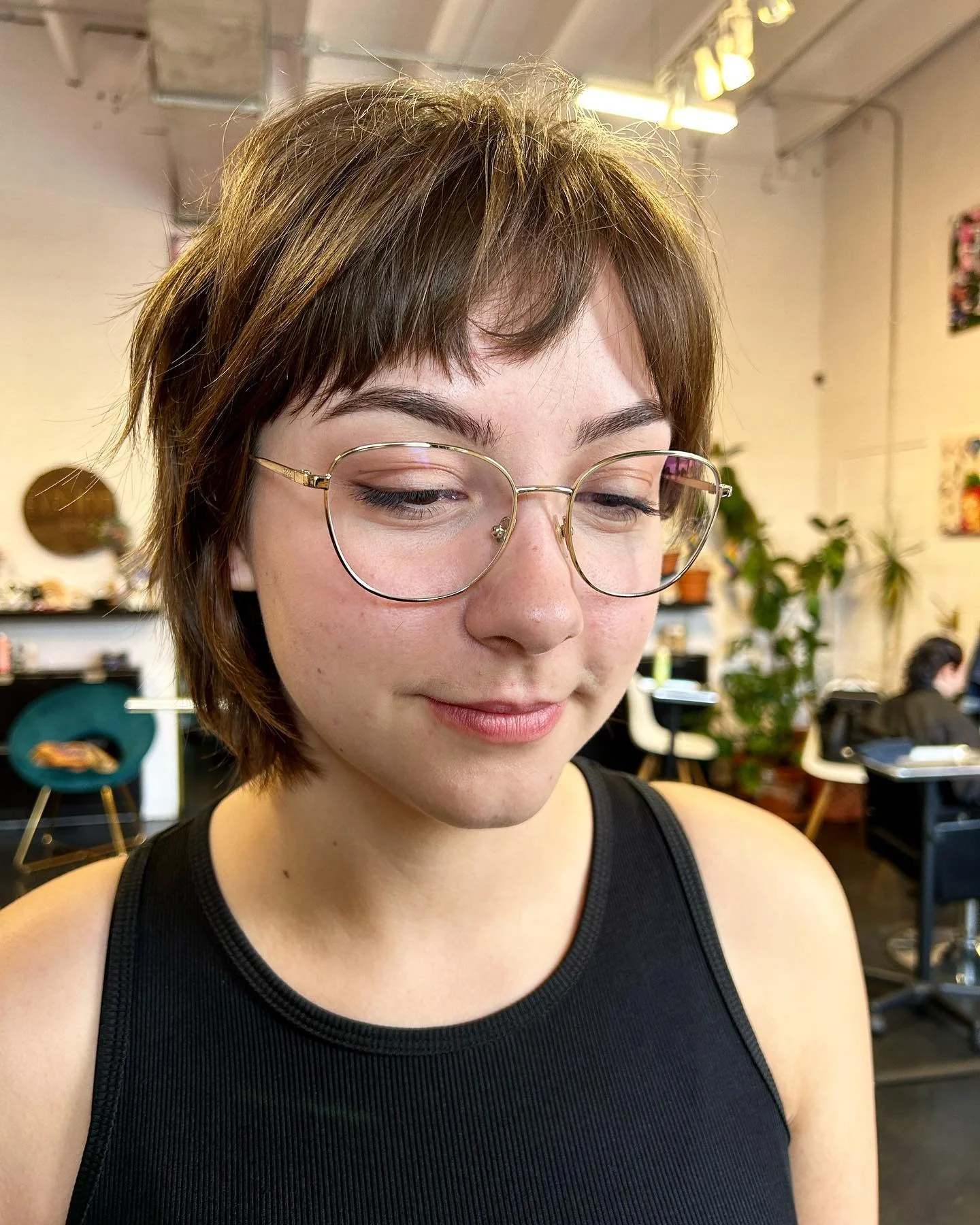 12. Golden Chestnut Soft Wolf Crop (kurzer Wolfshaarschnitt)