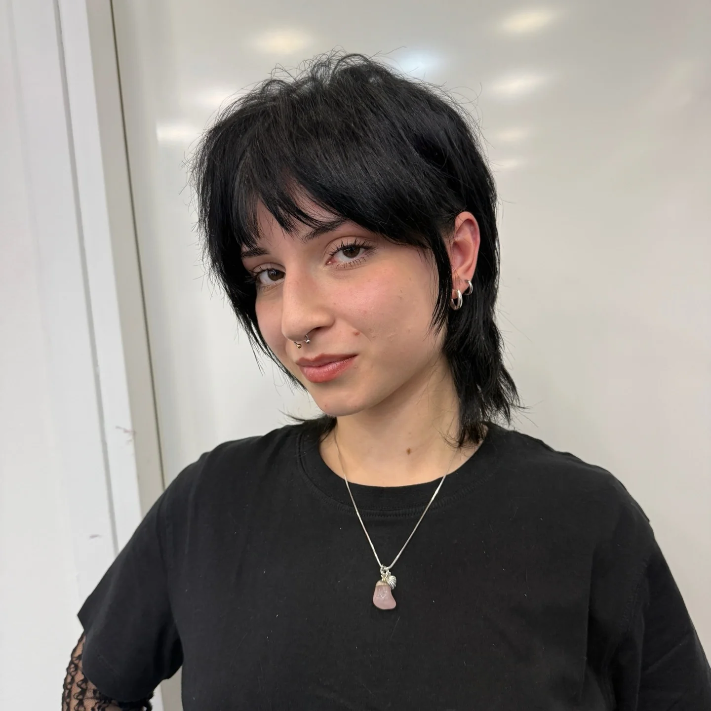 12. Shaggy Pixie in klassischem Tiefschwarz (Shaggy Pixie Haircut)