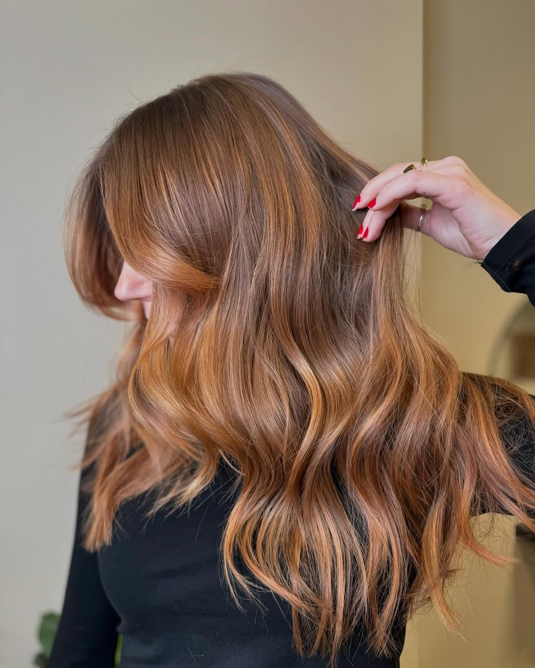 12. subtiler Auburn -Balayage mit weichen Schichten (Rothaarige mit Highlights)
