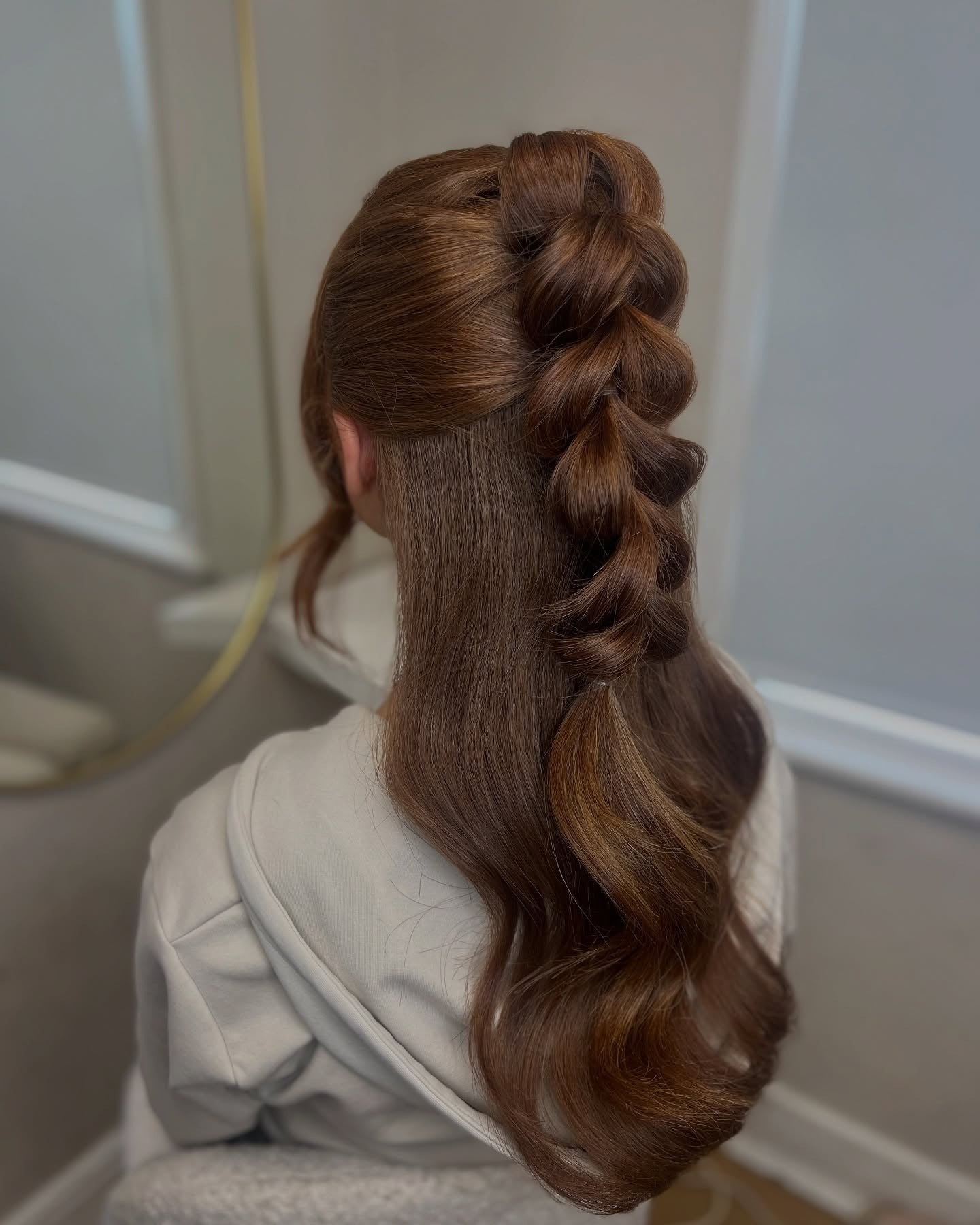 12. Voluminous geflochtenes halbes Up auf Kastanienbraun (halb nach oben nach oben Frisuren nach oben)