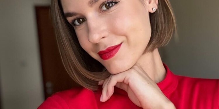 13 Chic Blunt Bob Frisuren, die Sie sehen müssen