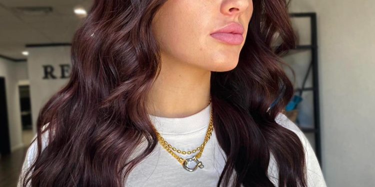13 Mahagoni Haarfarbe Trends, die Sie rocken können
