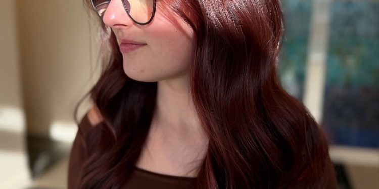 13 Must-Try Chocolate Cherry Haarfarbe Trends