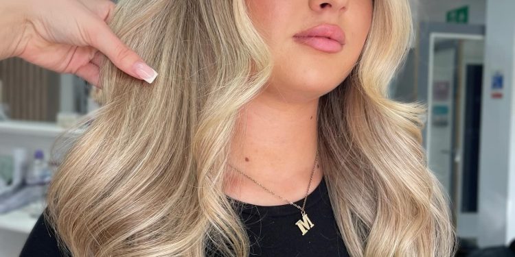 13 eisige blonde Haarfarbstile, die sich frisch anfühlen