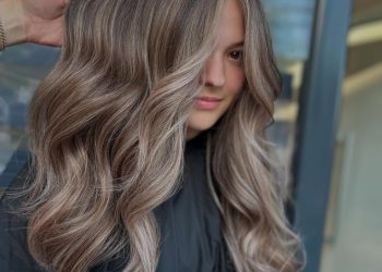 13 kann dunkle blonde Haarfarbe mit Highlights für 2025 nicht missbilligen