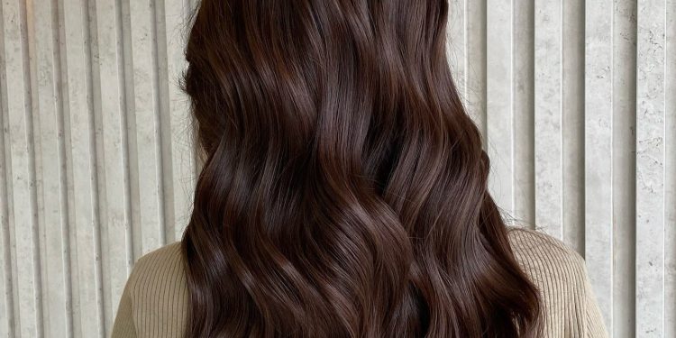 13 mittelbraune Haarfarbideen, die niemals aus der Mode gehen