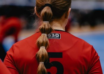 13 sportbezogene Volleyball-Frisuren in dieser Saison zu rocken