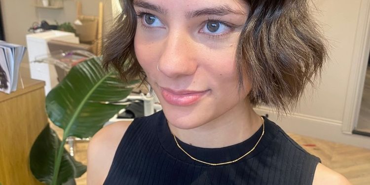 14 Frisuren mit Chic-Länge, um Ihren Blick auf den Punkt zu halten