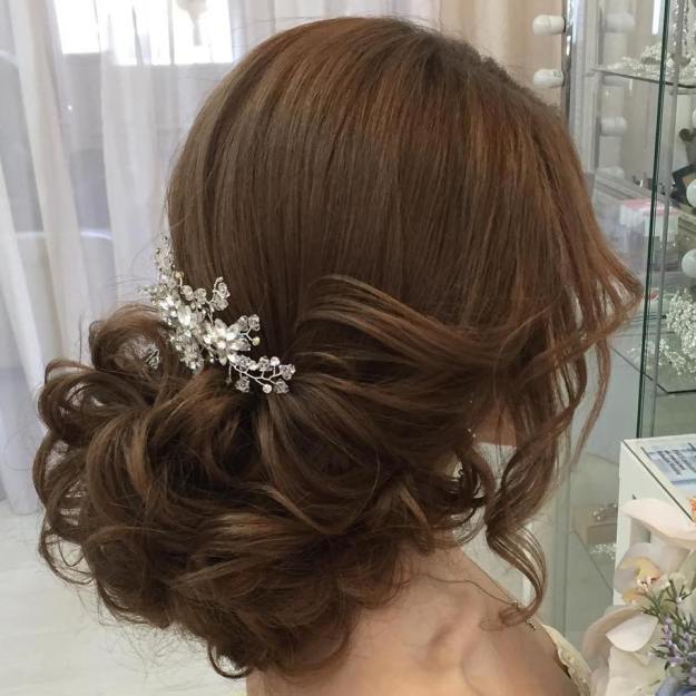 26 Hochzeitshaar Hochsteckfrisuren für elegante Bräute Hochhärte mit niedriger Seite