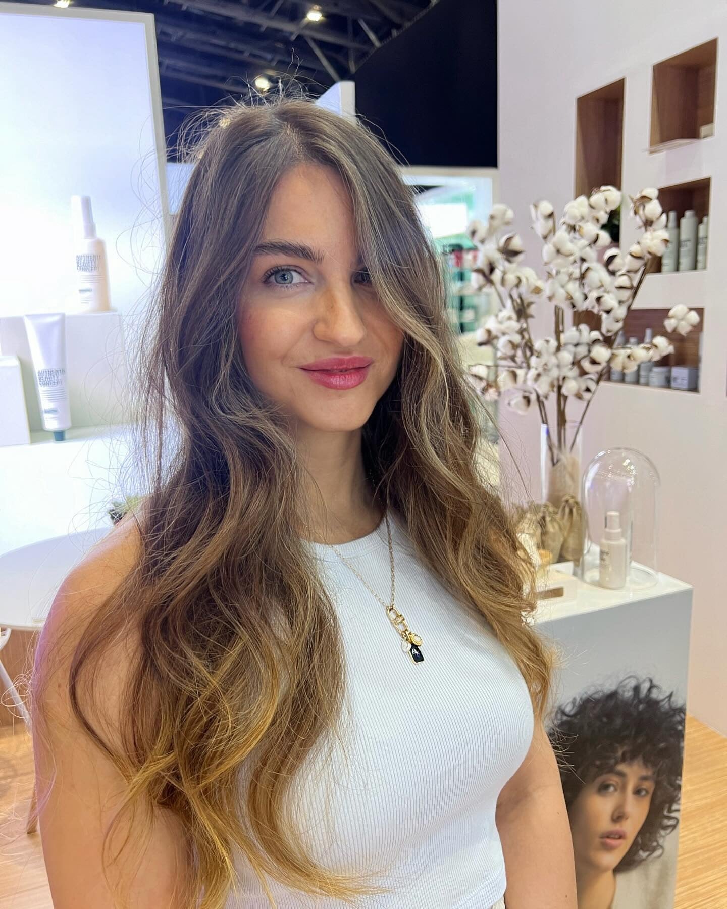 14. Caramel Melt Waves (flauschige Frisuren)