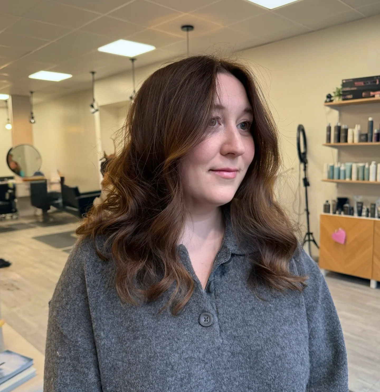 14. Kastanien-Karamell-Wellen mit Vorhangbewegung (Karamell-Haarfarbe)