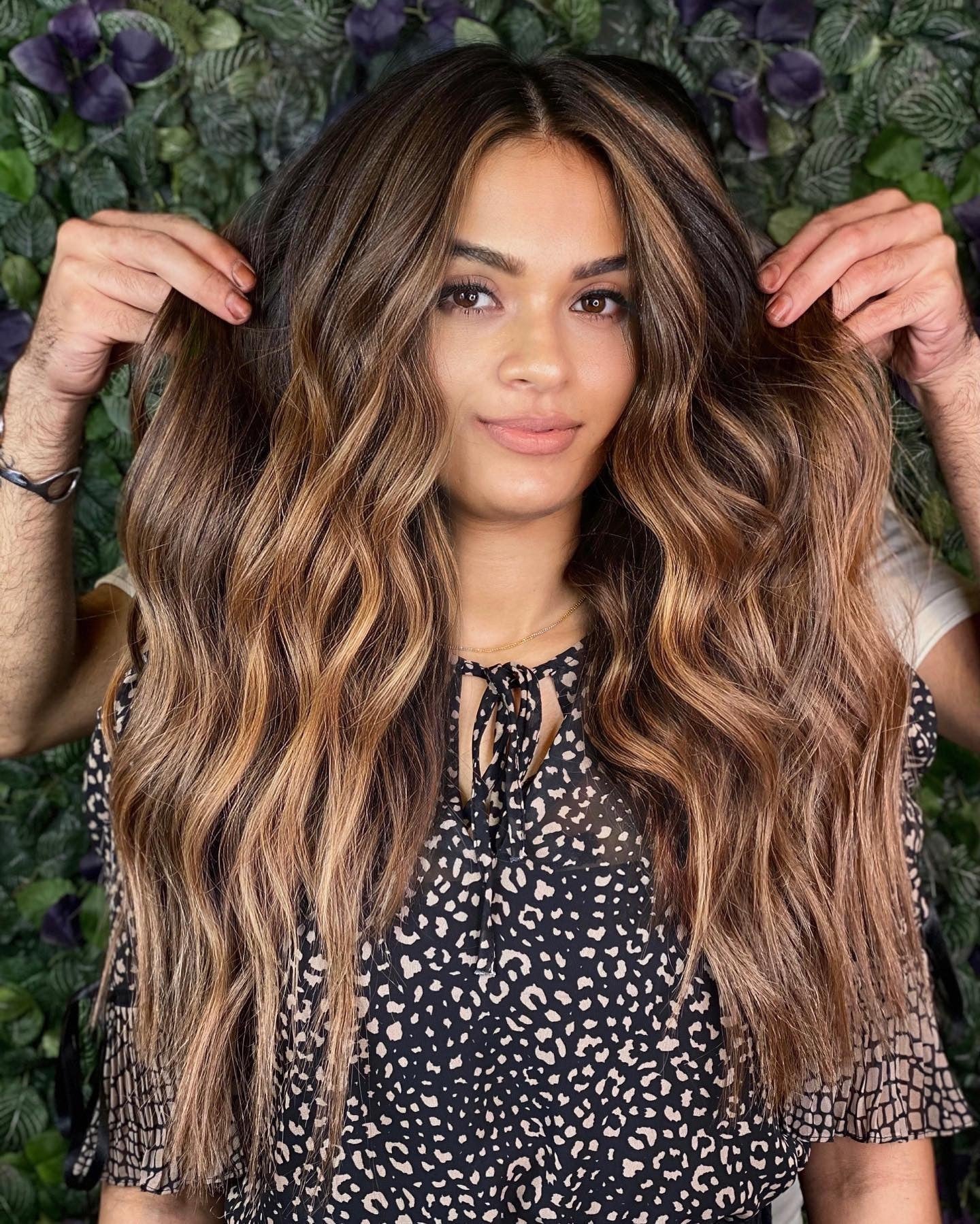 14. Strukturierte Honigbrunette Balayage (honigbraune Haarfarbe)