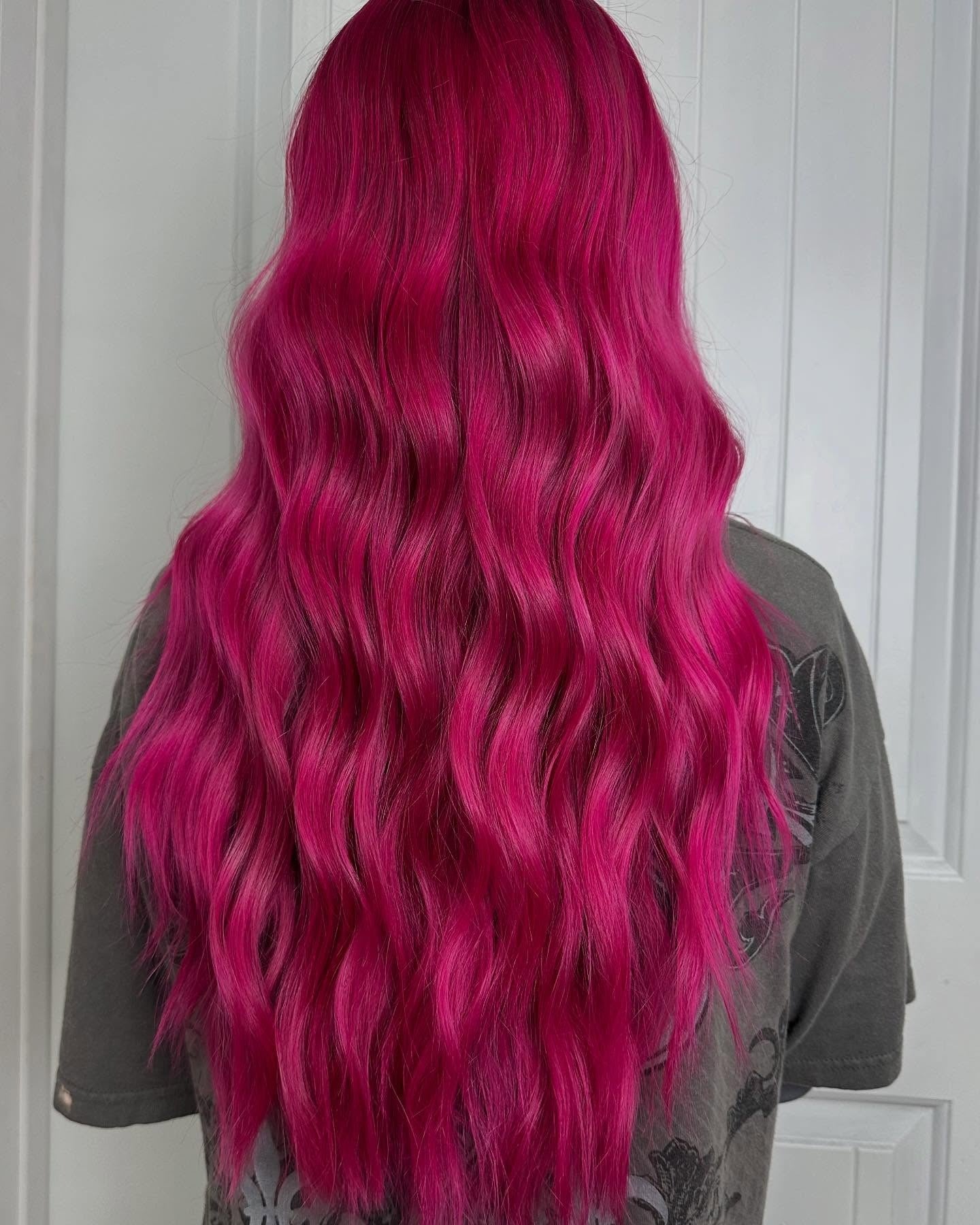 14. lebendige rosa Wellen mit Wurzeltiefe (pinkfarbene Haarfarbe)