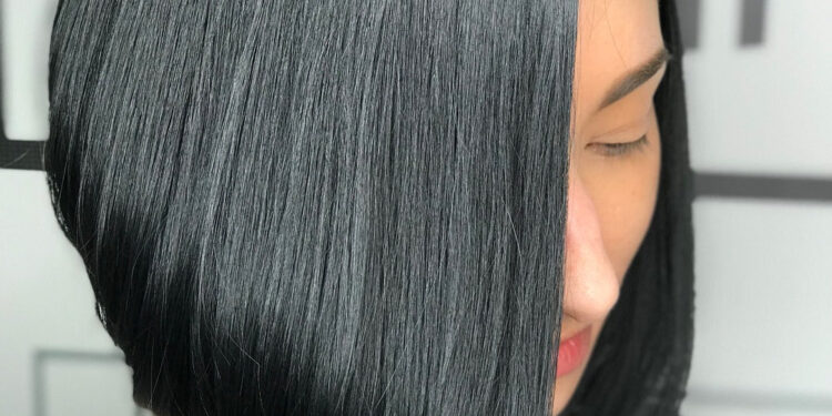 15 Asymmetrische Bob -Frisuren, die eine sofortige Kante hinzufügen