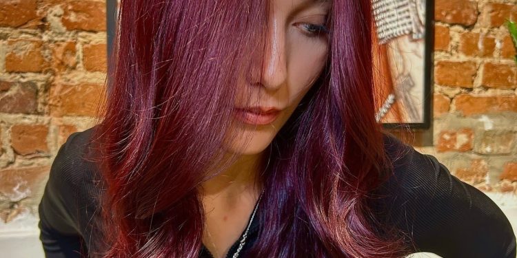 15 Must-Try Cherry Red Haarfarbe Ideen