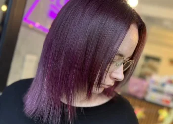 15 Pflaumen-Haarfarben-Ideen mit Dimension