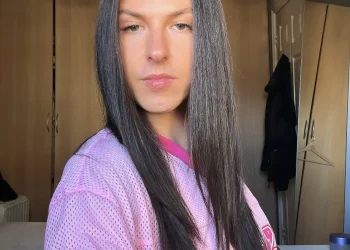 15 glatte Frisuren, die jeder Stylist empfiehlt