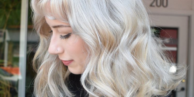 15 legendäre platinblonde Frisuren, die es wert ist, zu sparen