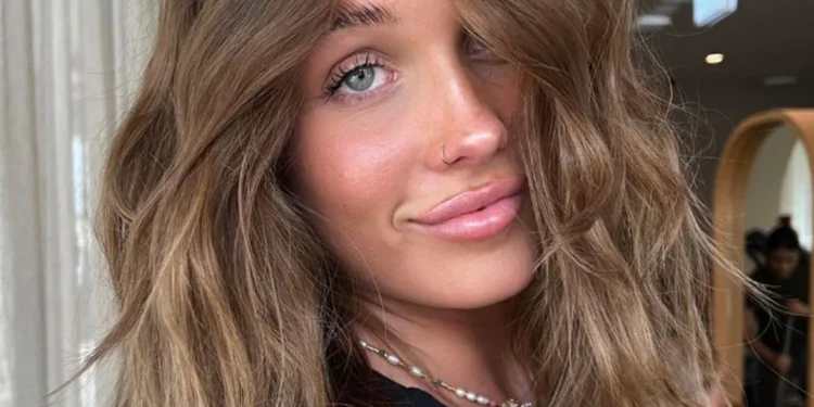 15 zerzauste Frisuren, die „chaotisch“ luxuriös aussehen lassen