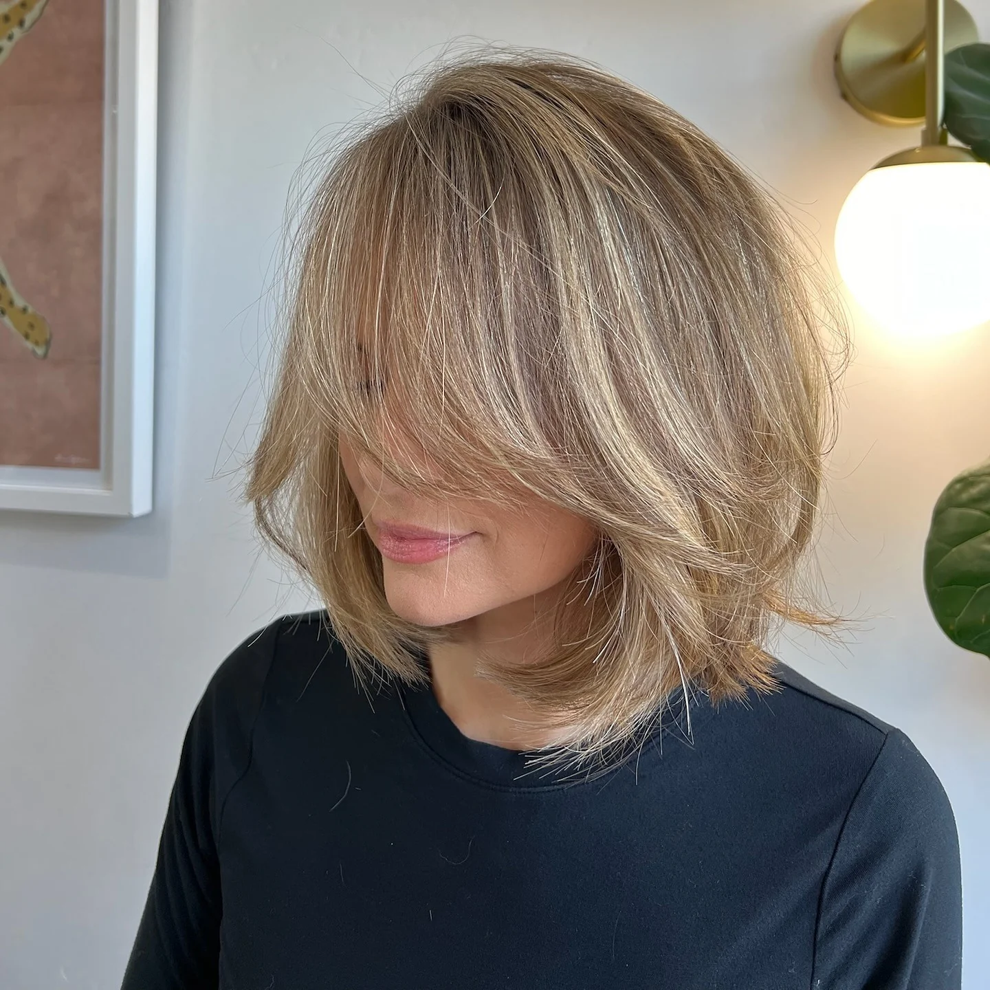 15. Gefiederter honigblonder Bob (federndes Bob-Haar)