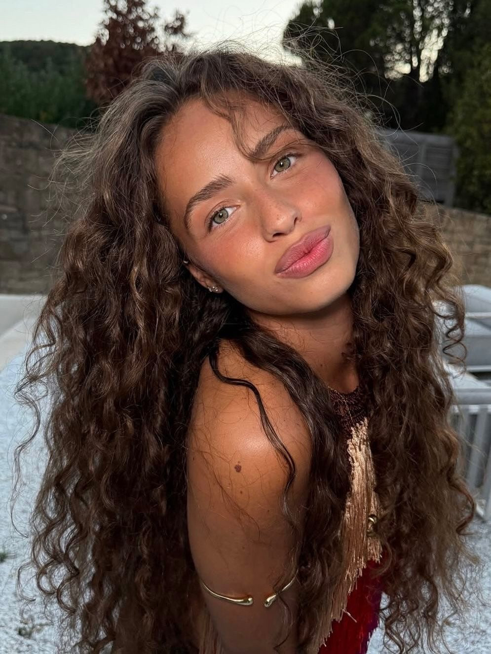 15. Lockere Mokka-Spiralen mit luftiger Länge (lockiges, flauschiges Haar)