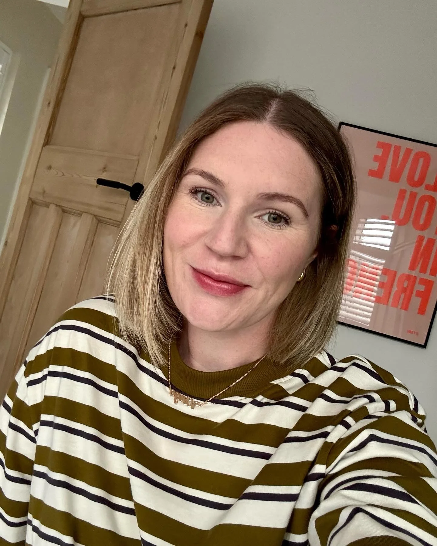 15. Dezenter Caramel Melt Bob mit klarem Mittelteil (Bob-Frisuren)