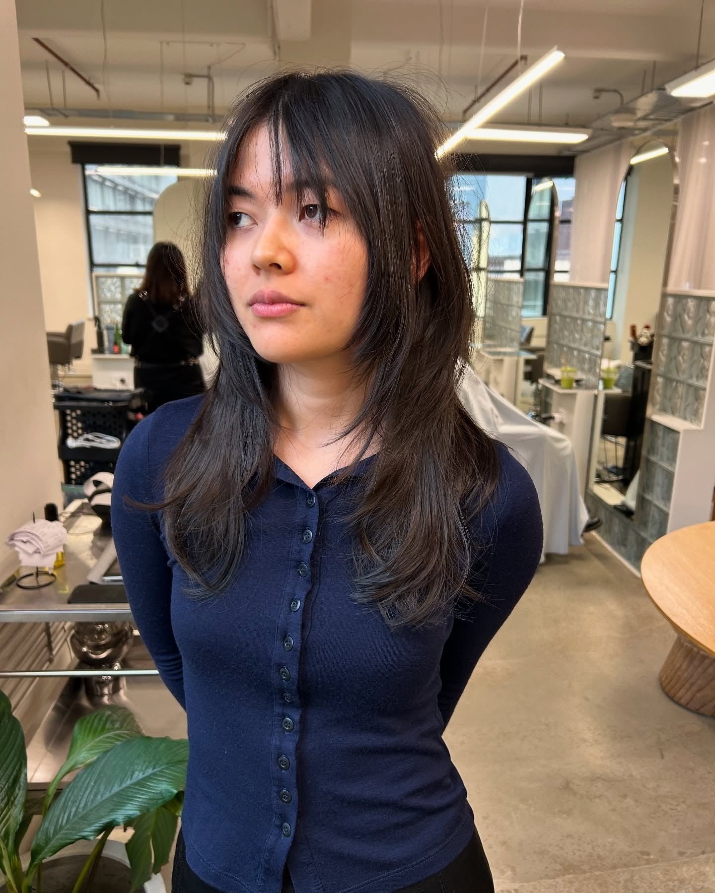 16. weicher geschichtter Shag mit wispy Vorhang Pony (zotteliger Haarschnitt)