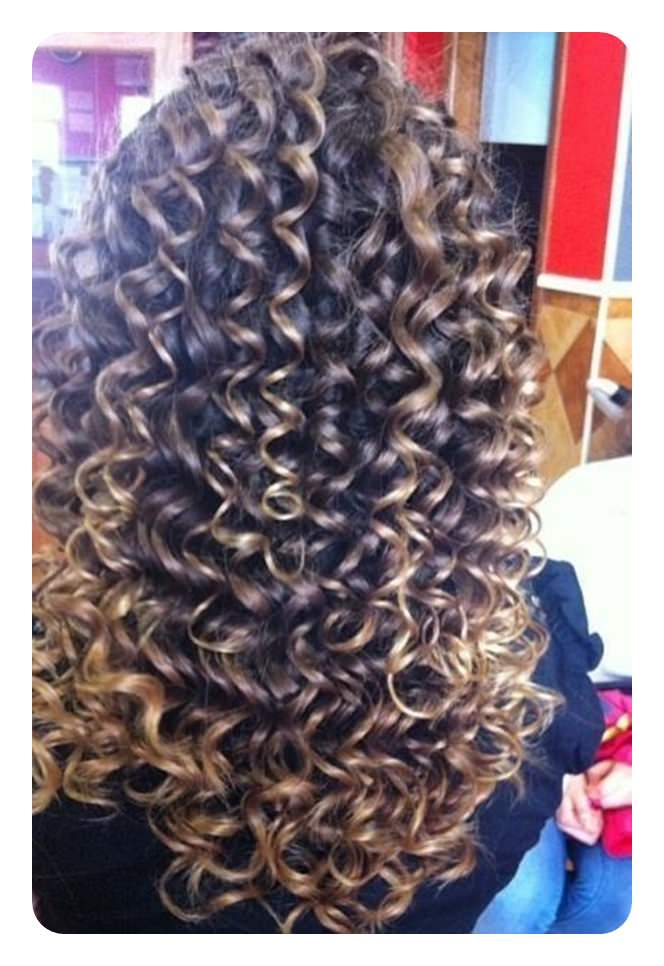 V-förmiger Haarschnitt und U-förmiger Haarschnitt – 57 wunderschöne Frisuren