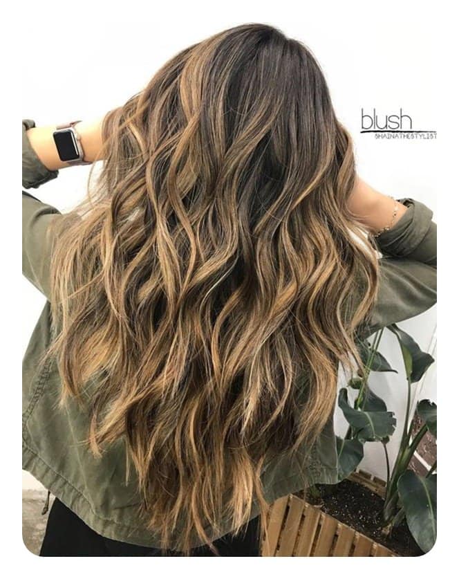 V-förmiger Haarschnitt und U-förmiger Haarschnitt – 57 wunderschöne Frisuren