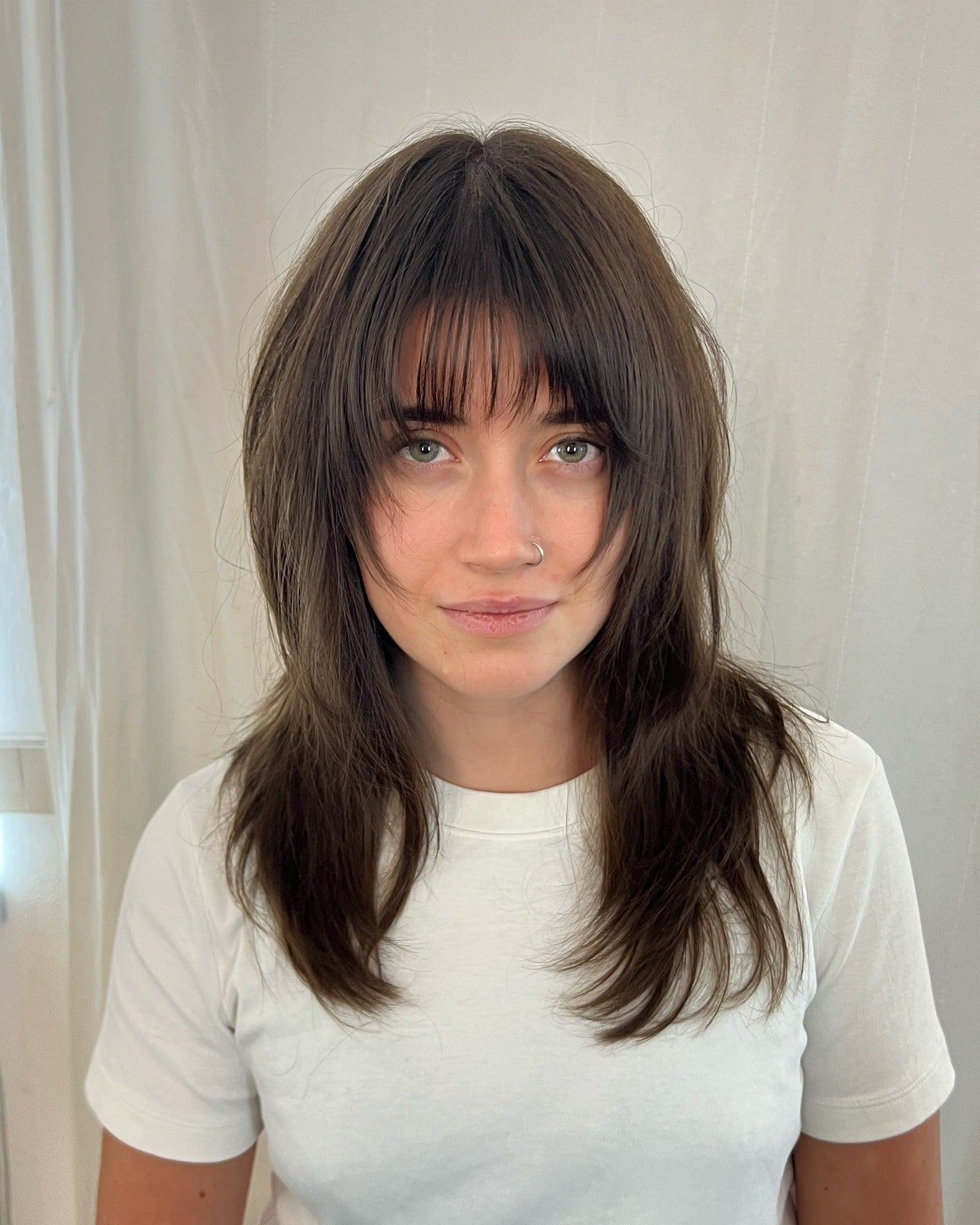 18. Mittel Shag mit stückweise Fransen (zotteliger Haarschnitt)