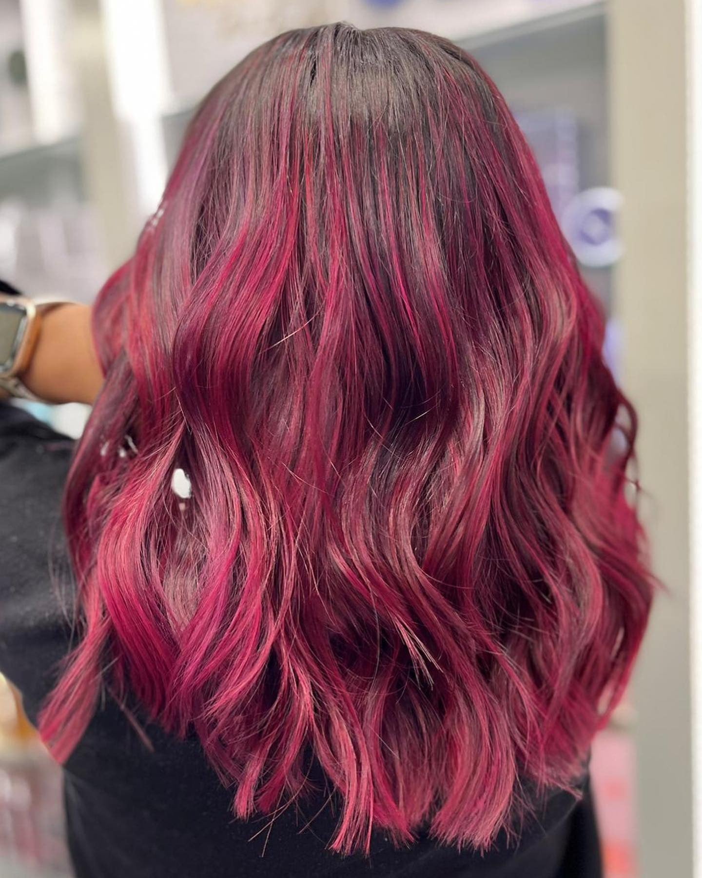 18. Velvety Magenta -Mischung mit zerzauster Textur (Magenta Haarfarbe)