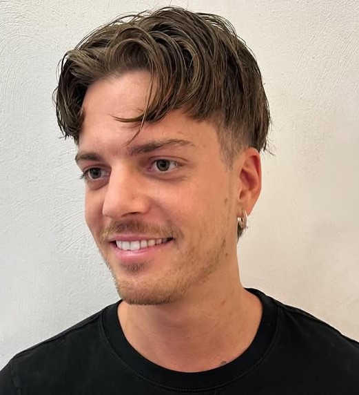 Unterschneide Mullet für ein längliches Gesicht