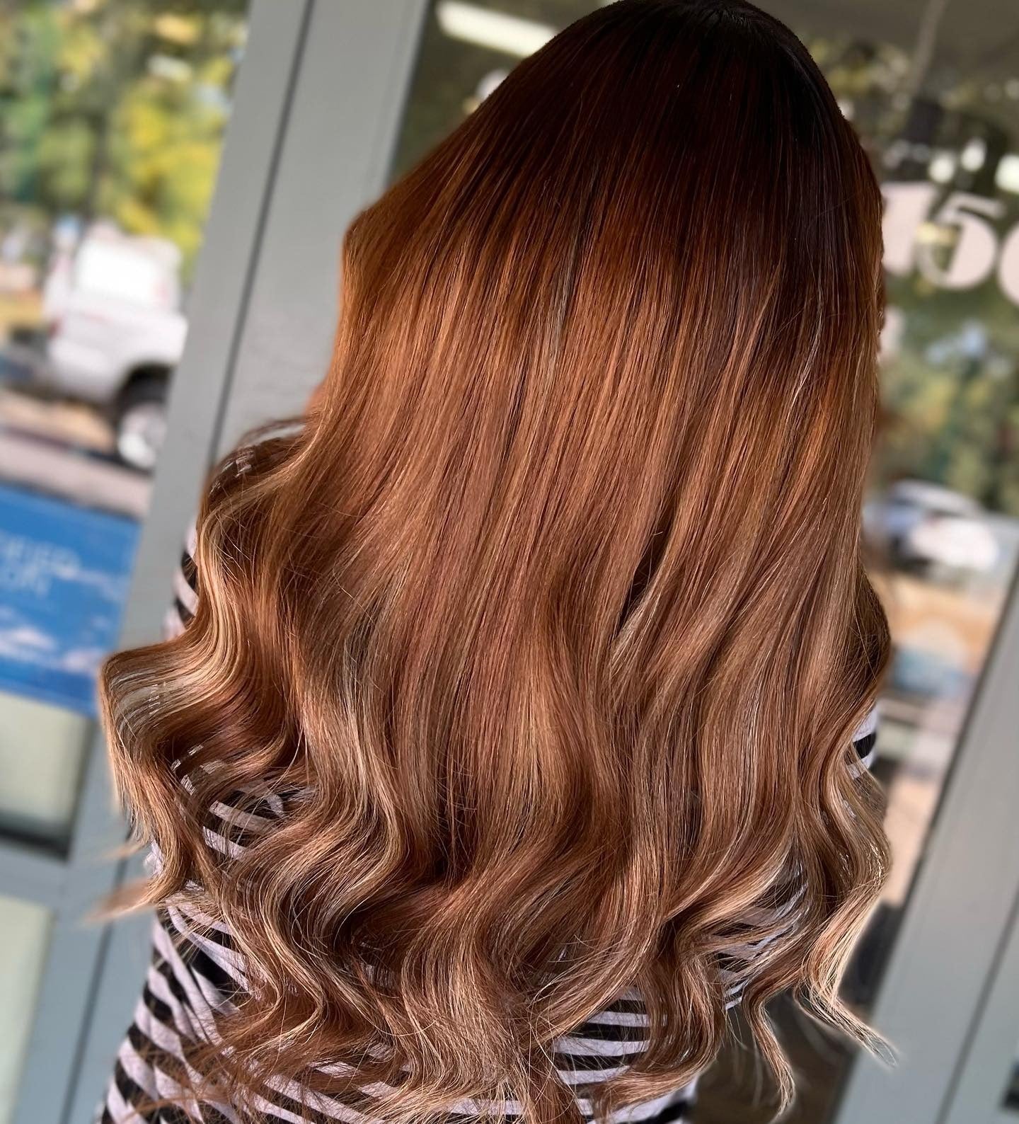 2. Weiche Auburn -Wellen (Herbsthaarfarben)